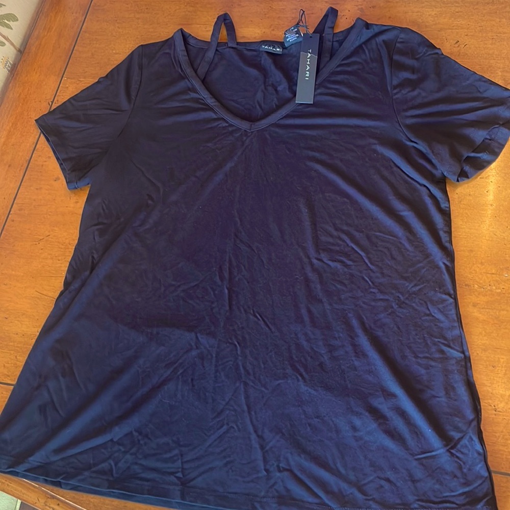 Tahari top